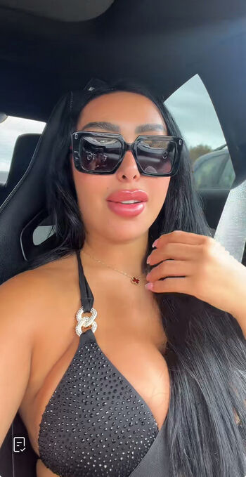 Full leaked Loubna private onlyfans photo