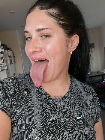 Full leaked Louis alongtongue private onlyfans photo