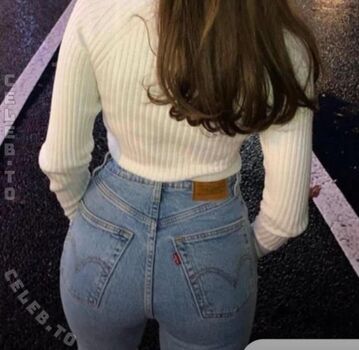 Full leaked Louisa jindaoui private onlyfans photo
