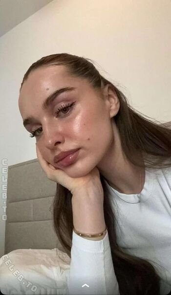 Full leaked Louisa jindaoui private onlyfans photo