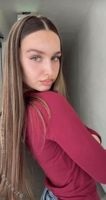 Full leaked Louisa jindaoui private onlyfans photo