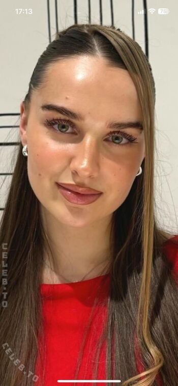 Full leaked Louisa jindaoui private onlyfans photo