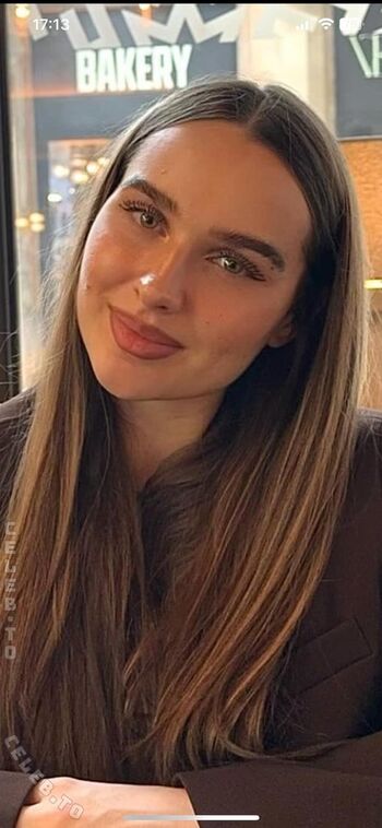 Full leaked Louisa jindaoui private onlyfans photo