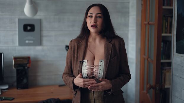 Louisa Khovanski