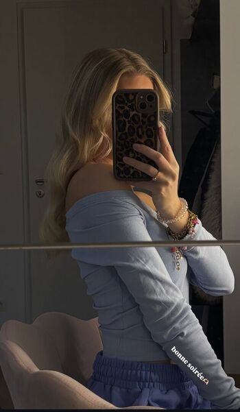 Full leaked Louise mlnn private onlyfans photo