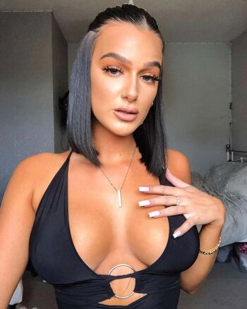 Full leaked Louise reid private onlyfans photo