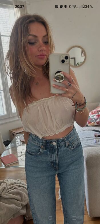 Full leaked Louisette private onlyfans photo