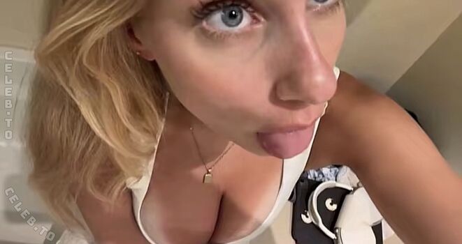 Full leaked Loulou fbl private onlyfans photo
