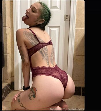 Full leaked Loveeliiness private onlyfans photo