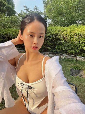 Full leaked Lovelyjoohee page private onlyfans photo