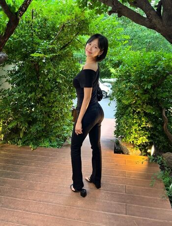 Full leaked Lovelyjoohee page private onlyfans photo