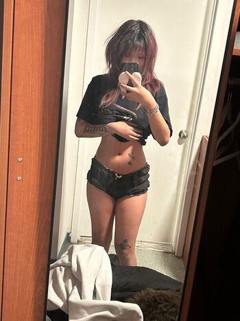 Full leaked Lovemeize private onlyfans photo