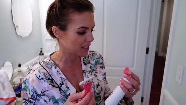 Full leaked Lovesweatfitness private onlyfans photo