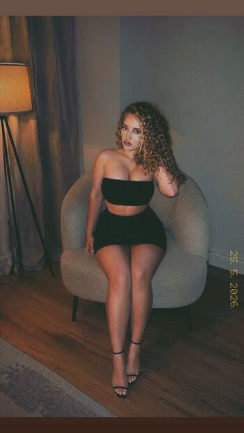 Full leaked Loznica private onlyfans photo