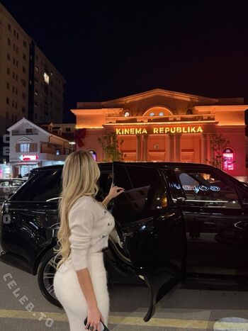 Full leaked Luana vjollca private onlyfans photo