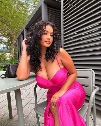 Full leaked Lucero crystal private onlyfans photo