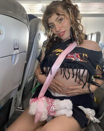 Full leaked Lucie au paradis private onlyfans photo