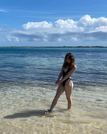 Full leaked Lucky lillian page private onlyfans photo