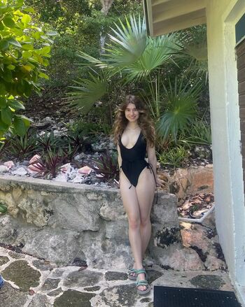 Full leaked Lucky lillian page private onlyfans photo