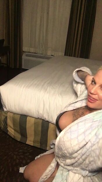 Full leaked Luckyb private onlyfans photo