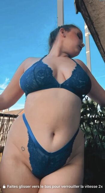 Full leaked Lucymeery private onlyfans photo