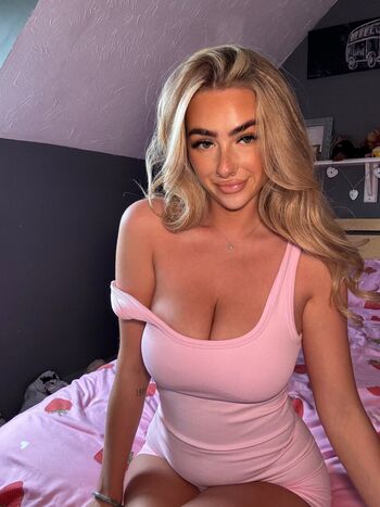 Full leaked Lulasmoothie private onlyfans photo