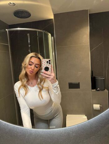 Full leaked Lulasmoothie private onlyfans photo