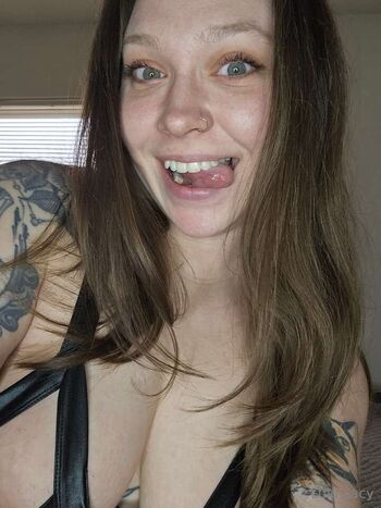 Full leaked Lulu lacy private onlyfans photo