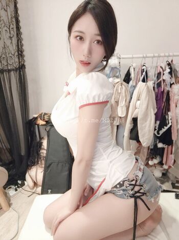 Full leaked Lumanyu page private onlyfans photo