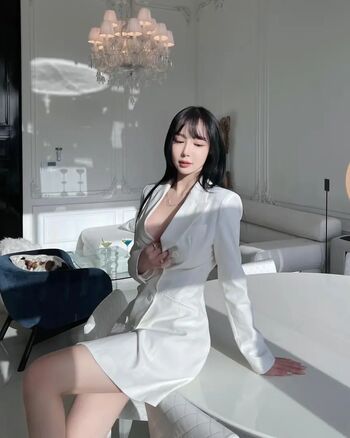 Full leaked Lunakim page private onlyfans photo