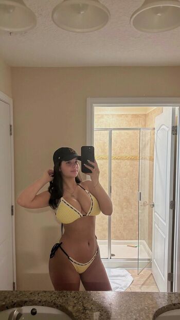 Full leaked Lunaosantos page private onlyfans photo