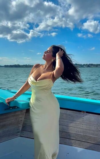 Full leaked Lunaosantos private onlyfans photo