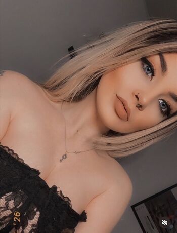 Full leaked Luuucy page private onlyfans photo