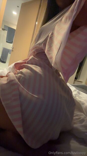 Full leaked Luvlivvyy private onlyfans photo