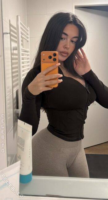 Full leaked Lya aylin page private onlyfans photo