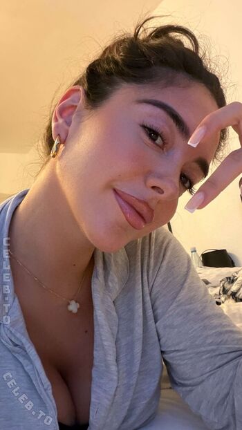 Full leaked Lya aylin private onlyfans photo