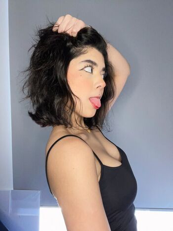 Full leaked Lynda parra private onlyfans photo