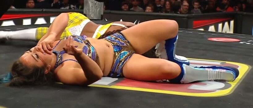 Full leaked Lyra valkyria page private onlyfans photo