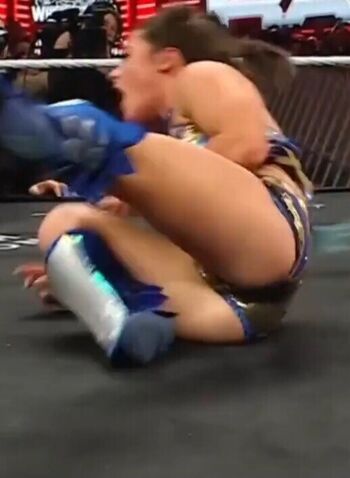 Full leaked Lyra valkyria page private onlyfans photo