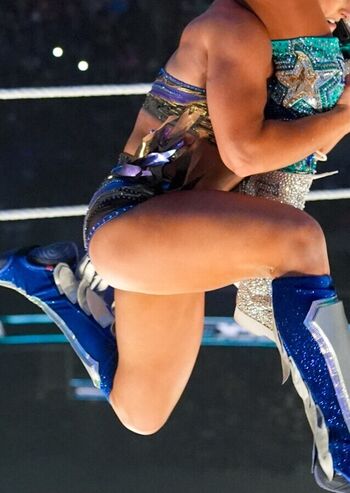 Full leaked Lyra valkyria page private onlyfans photo