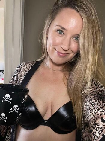 Full leaked Lyric in my head private onlyfans photo