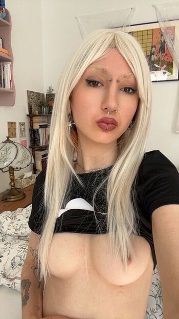 Full leaked Lysathedoll private onlyfans photo