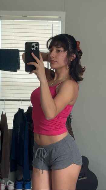 Full leaked Lyssalevin private onlyfans photo