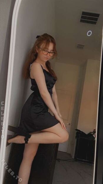 Full leaked Lyssaurora page private onlyfans photo