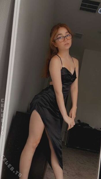 Full leaked Lyssaurora page private onlyfans photo