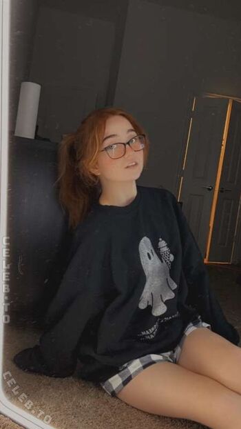 Full leaked Lyssaurora page private onlyfans photo