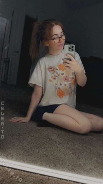 Full leaked Lyssaurora page private onlyfans photo