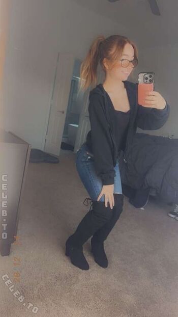 Full leaked Lyssaurora page private onlyfans photo