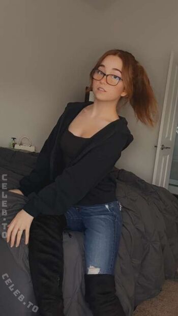 Full leaked Lyssaurora page private onlyfans photo