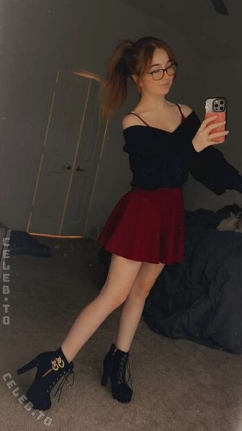 Full leaked Lyssaurora page private onlyfans photo